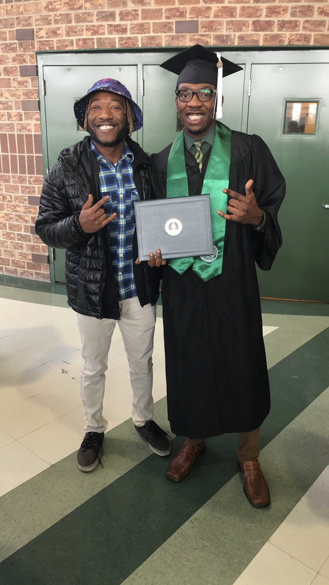 DaHoops_Junkie's tweet image. Just another educated black man blessing your TL✊🏾✊🏾✊🏾