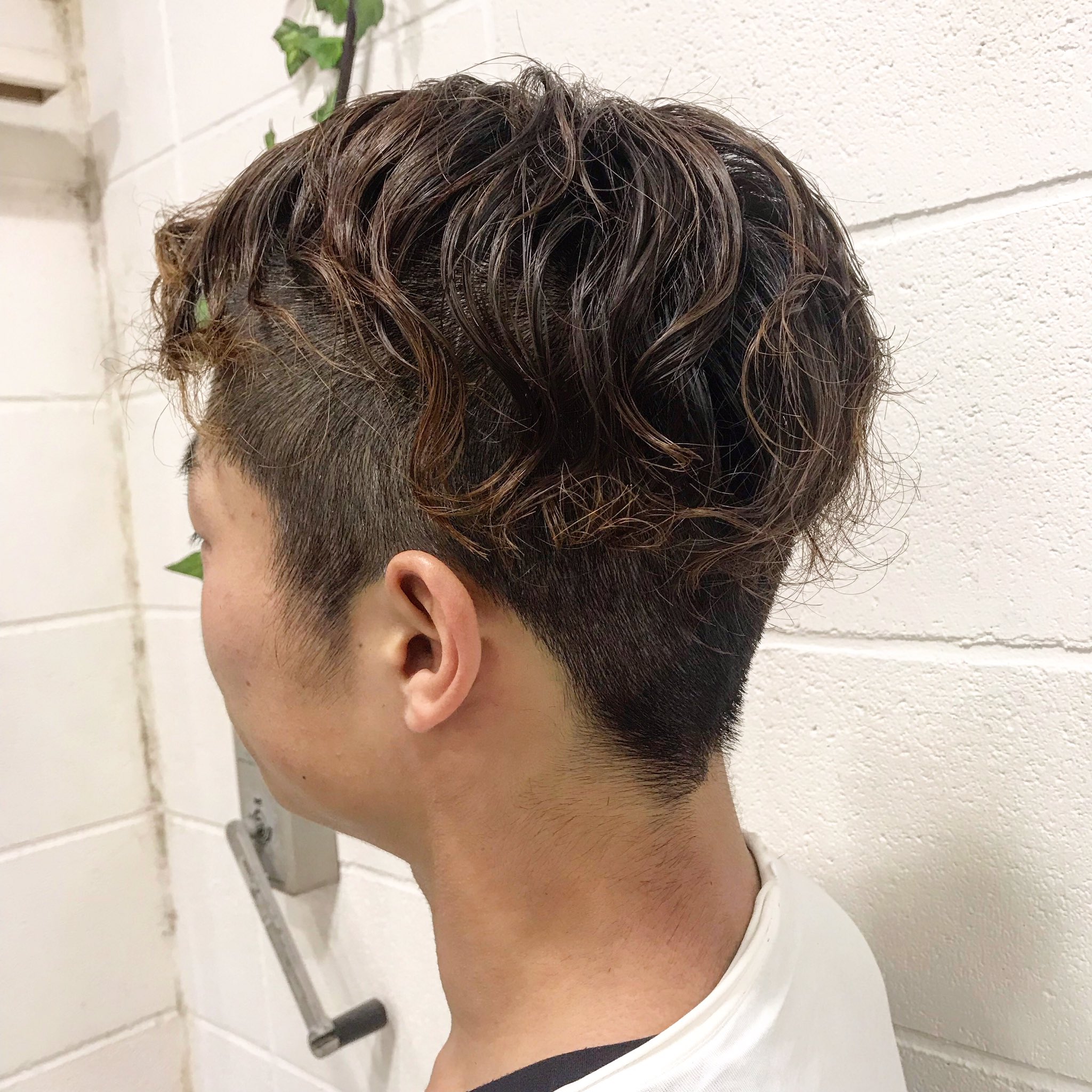 Twitter এ 川畑晋也 原宿 美容師 ハイトーンヘアー Toshi Low鬼ヘアー ブラフのtoshi Low風ヘアー サイドだいたんに刈り上げたスタイル 鬼になりたいかた是非 Toshilow Brahman メンズカット ブラフ 原宿 竹下通り T Co 2lsomrqeib ট ইট র
