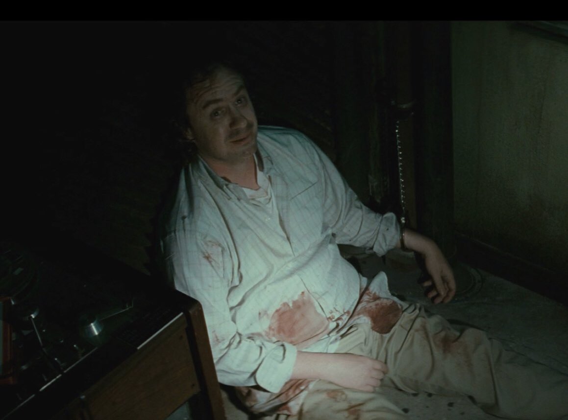 The_Weirdling's tweet photo. #NowWatching #AM1200 starring Eric Lange, winner of “Best of Festival” at the 2008 #HPLovecraft Film Festival. It’s a delightfully sinister work, running only 40 mins. It’s also guaranteed to ensure you never look at Dr Phlox in quite the same way. Directed by David Prior. 👍🏼👍🏼 https://t.co/xWsp9itsXD