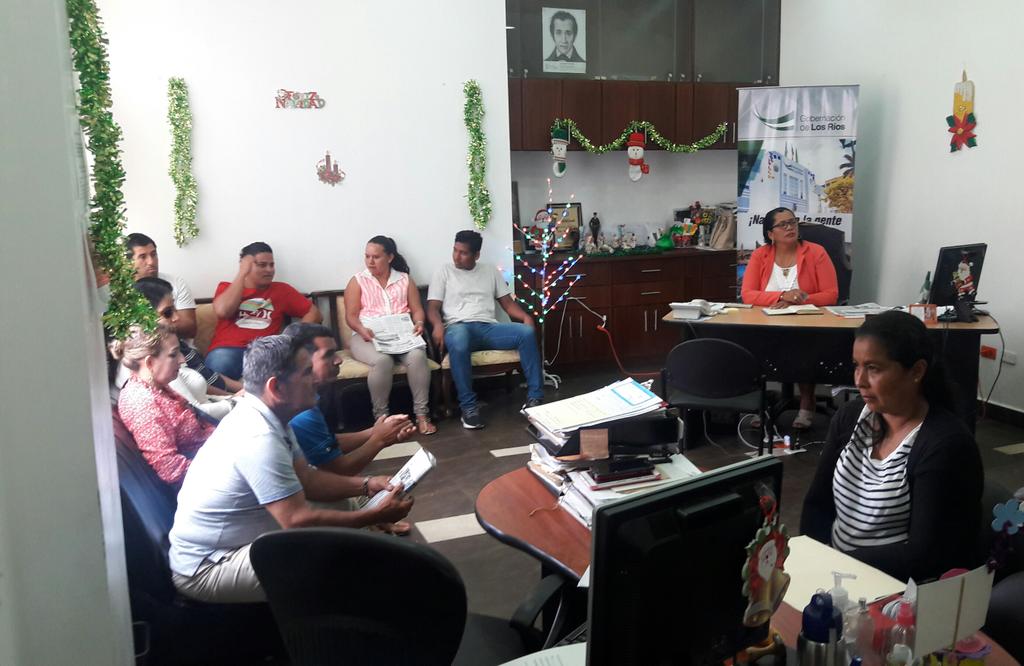 elsagonzalezmon's tweet photo. Servir es nuestro trabajo #Babahoyo @Lenin @mariapaularomo @DiegoFajardoEC @Gober_LosRios @JennyTapiaM1 #TuVozEsMiVoz https://t.co/Af3Am0VJYY