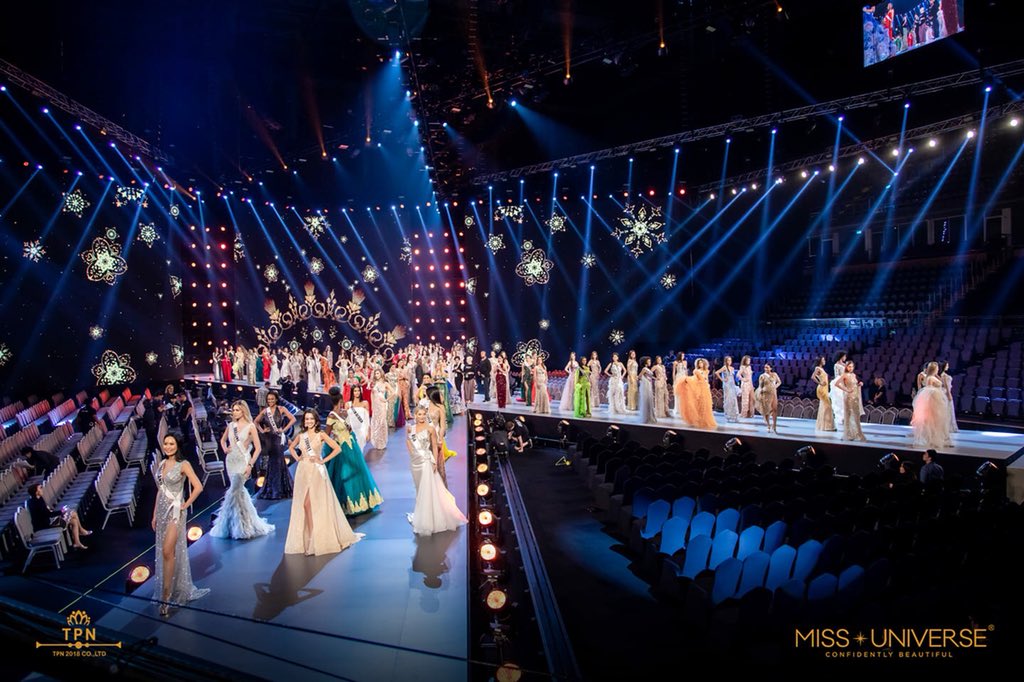 TeamThai11's tweet photo. อลังกาลดาวล้านดวงจริงจริ๊งงงงงง #MissUniverse #Thailand https://t.co/GJueNYPEHG