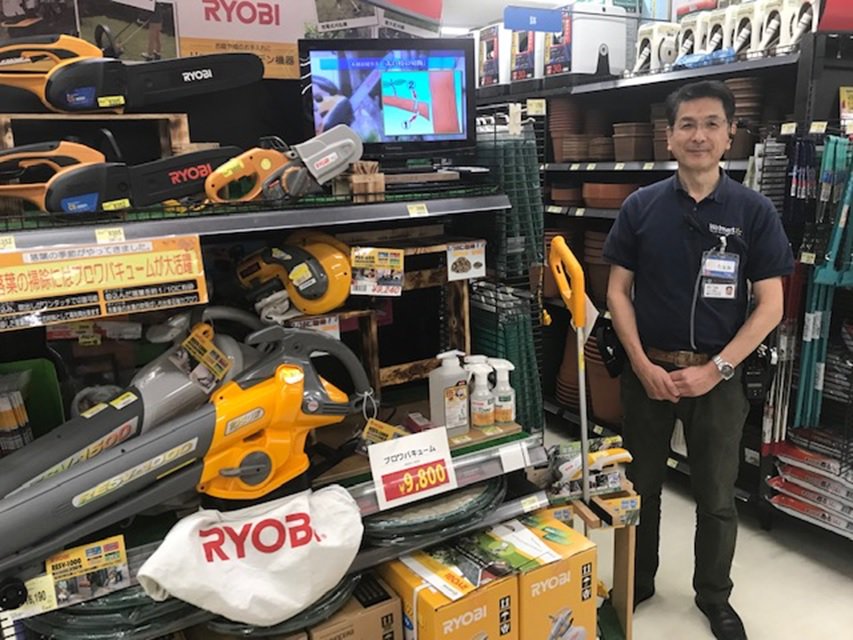 西友 Seiyu 全国各店からのとっておき情報 深沢店編 店長の田中です 世田谷区深沢の閑静な住宅街の一角に西友が ホームセンター を展開していることをご存知ですか 生活雑貨や工具だけでなく 国産の薪 まで扱っています 是非一度お立ち寄り