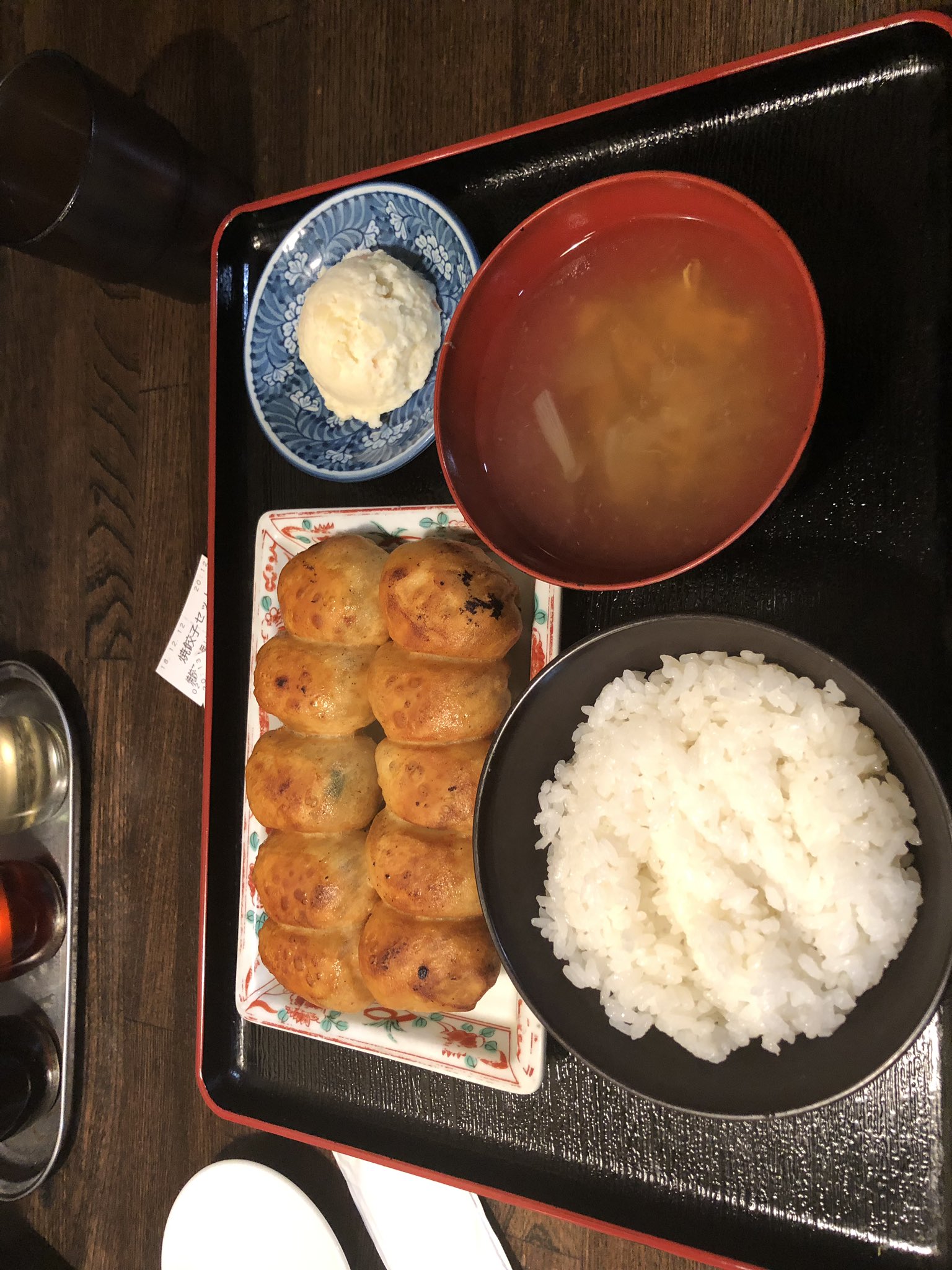 のぼ 埼玉県三郷 ホワイト餃子三郷店 焼餃子セット 780円 伴餃子 400円 T Co Fztuhlqzmn Twitter