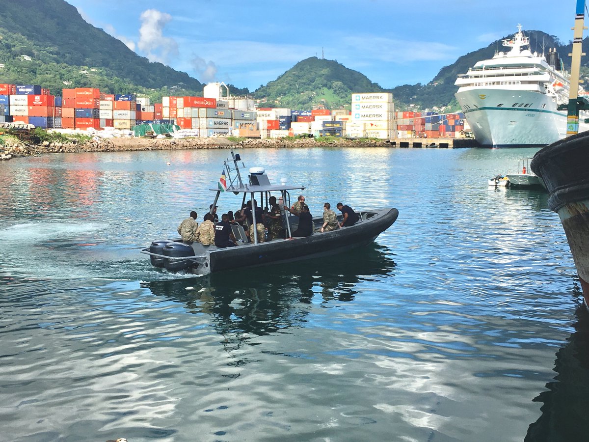 EUNAVFOR's tweet photo. EU NAVFOR and @UNODC have been working with the Seychellois authorities as part of the Prosecution Pathway Programme which aims to provide continued improvement and development to all areas within the justice system. 👩‍⚖️👮‍♂️🚨🚤 #OpAtalanta  https://t.co/Jw8RtVE6dm https://t.co/4QRVviCykL