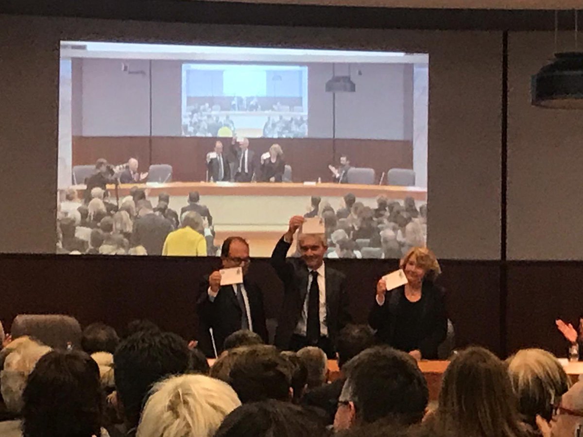 INPS_it's tweet photo. Il lancio dell’annullo filatelico di @PosteNews per la celebrazioni dei 120 anni dell’Inps #inps120anni #celebrazioni #radici #futuro https://t.co/tCk38HQZiu