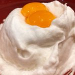 見た目はまるでスイーツ!？新しいフワフワ食感の『卵かけご飯』がこちらw