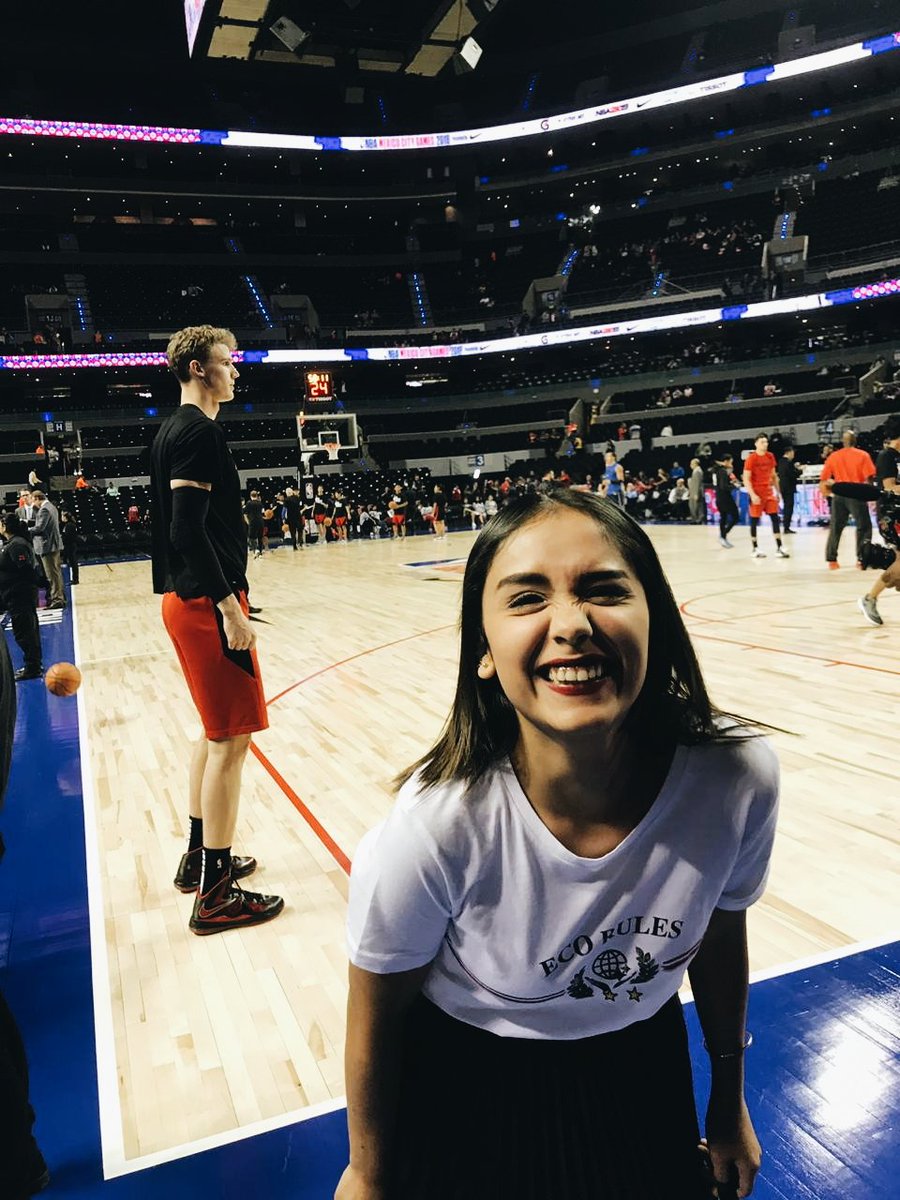 sarahiohh's tweet photo. Ahora un poema... @MarkkanenLauri

#NBAenMéxico #NBA #BullsNation https://t.co/vTgGTsdLZU