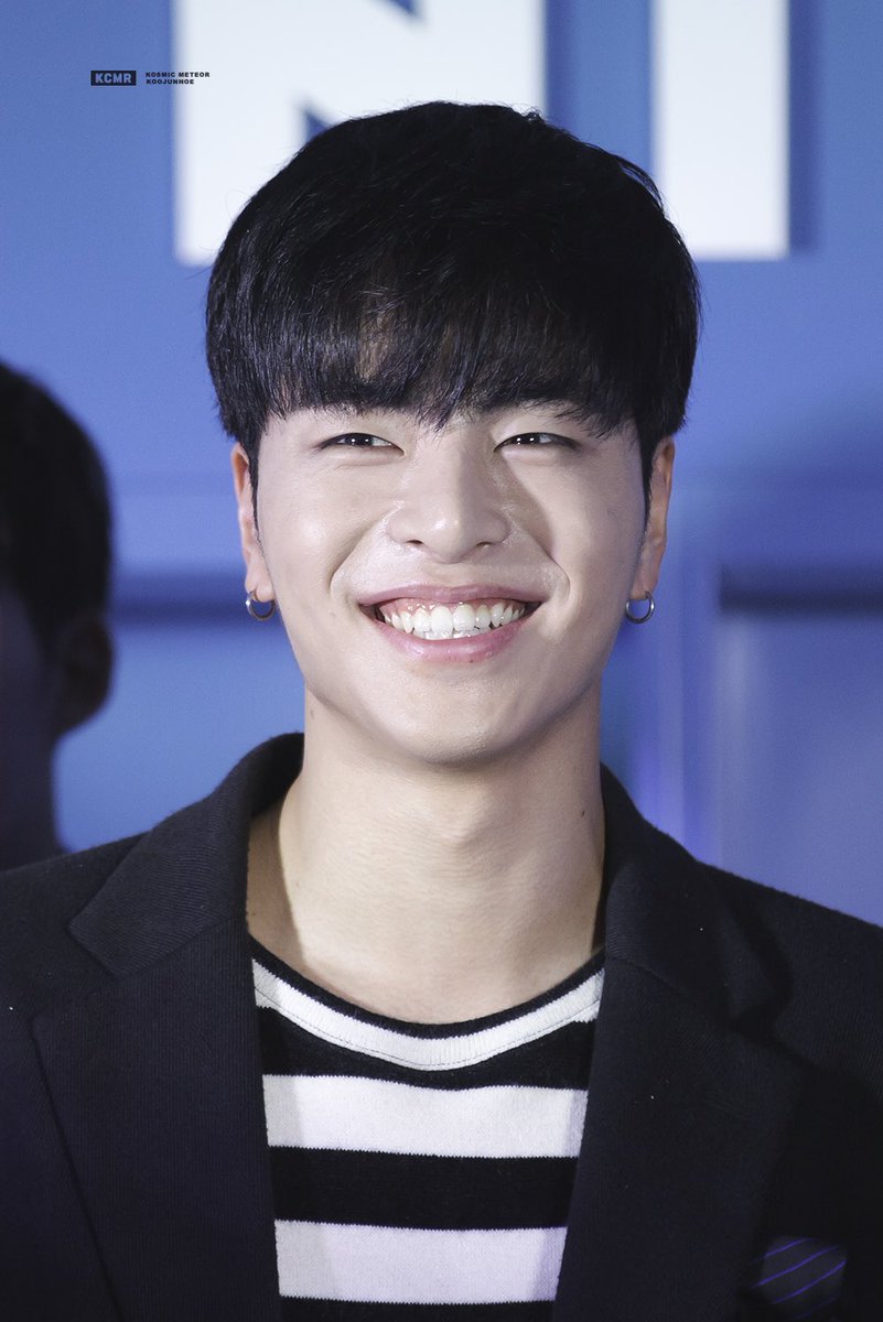  Junhoe's gummy smiles When Junhoe smiles, he shines brighter than the sun.  #JUNHOE  #JUNE  #iKON  #구준회  #준회  #아이콘  #ジュネ