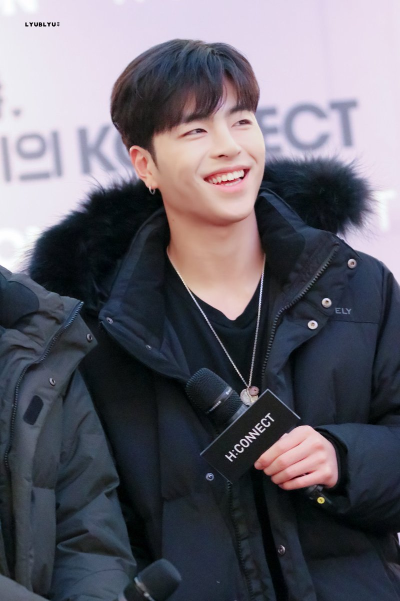 A smile that can heal all the illness  #JUNHOE  #JUNE  #iKON  #구준회  #준회  #아이콘  #ジュネ