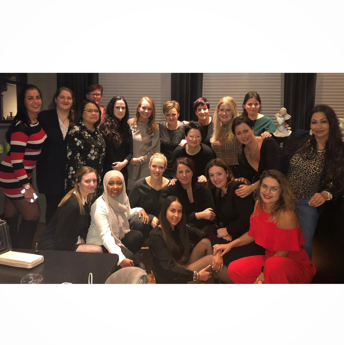 Team hunkemöller designer outlet roermond. 🎀 #work #hunkemöller