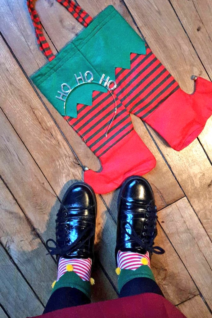 EaGuerch's tweet image. On ne rigole pas avec le #SecretSanta du bureau #AXAAgileCenter