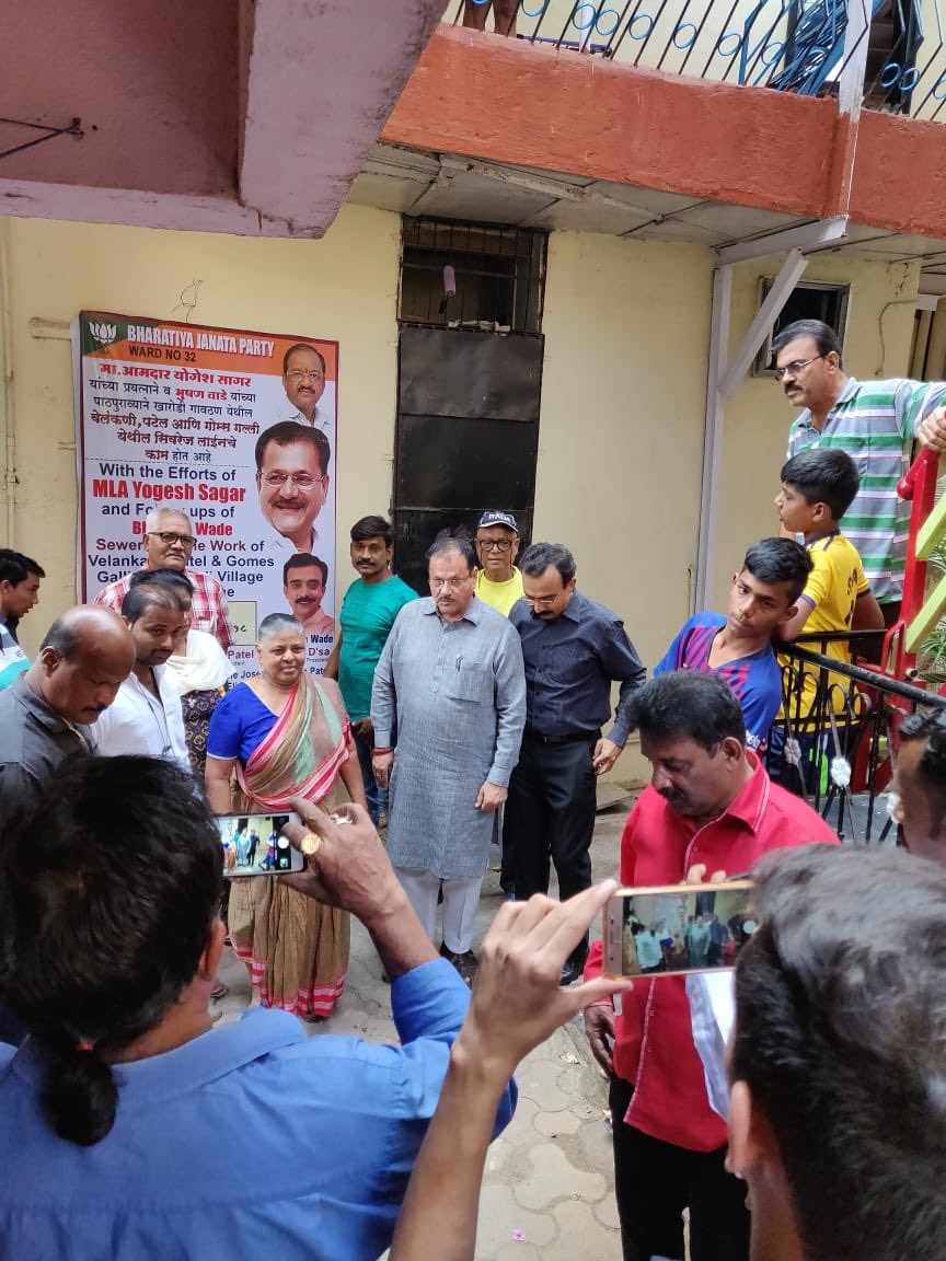 Yogeshsagar09's tweet photo. Drainage line nd ladikaran work starting at Kharodi village,will complete it before Christmas festival as people's demand.Tks people of village for your continues support @iGopalShetty #Charkopassembly @BJP4Maharashtra https://t.co/gA8sSMhWEB