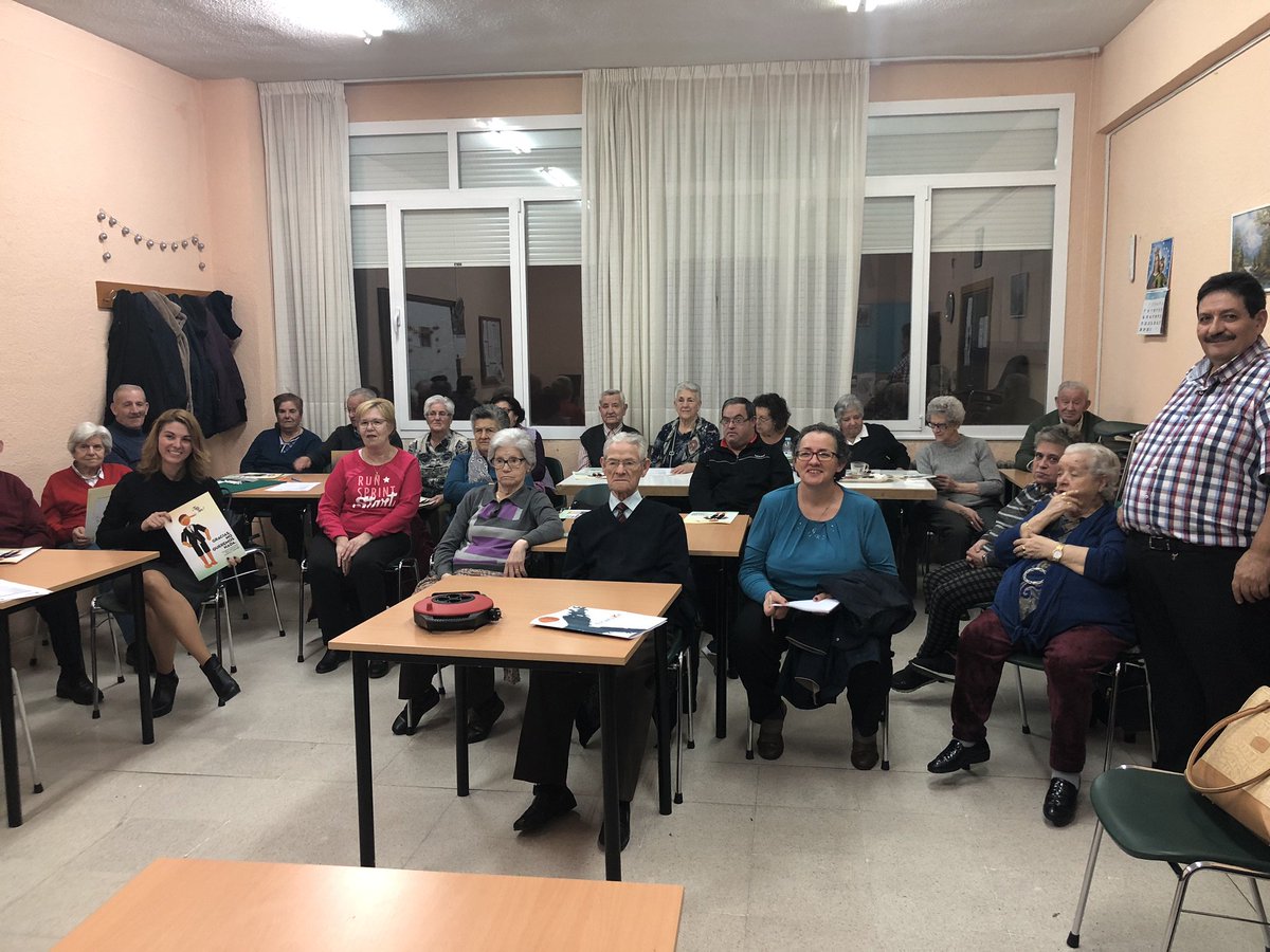 Hemos estado en la Asociación de Mayores Vidal III impartiendo el taller #GraciasNoQueremosNada,campaña sobre derechos en las ventas a domicilio. Muchas gracias por vuestra acogida!! #omicsalamanca