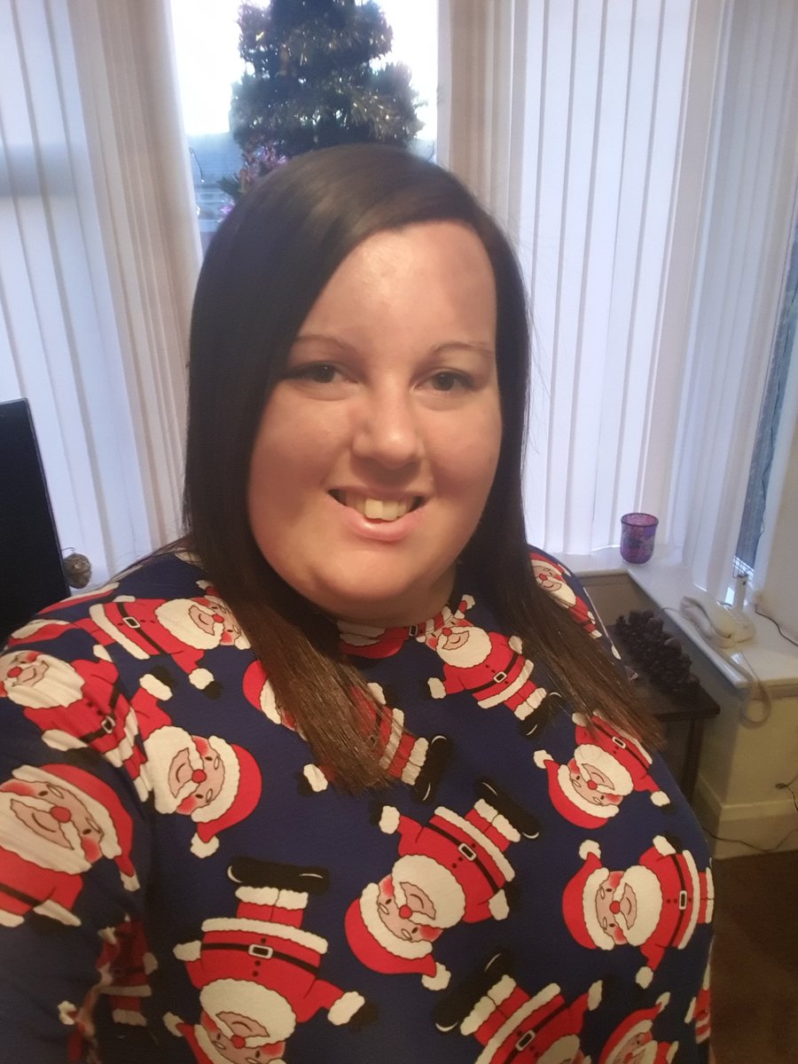 SarahCook89's tweet photo. #ChristmasJumperDay #CoveaChristmas https://t.co/9vctWk1cg8