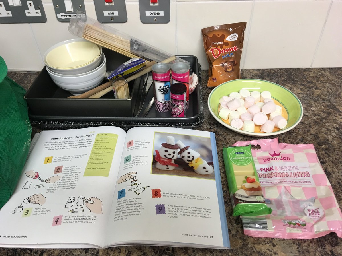 pjp_ie's tweet photo. Today's adventure our twist on Marshmallow Snowmen ⛄️Fingers crossed they turn out ! #MsMagner #MsDromgoole #ChristmasKitchen #Recipes #Organising https://t.co/zd2svId3gD