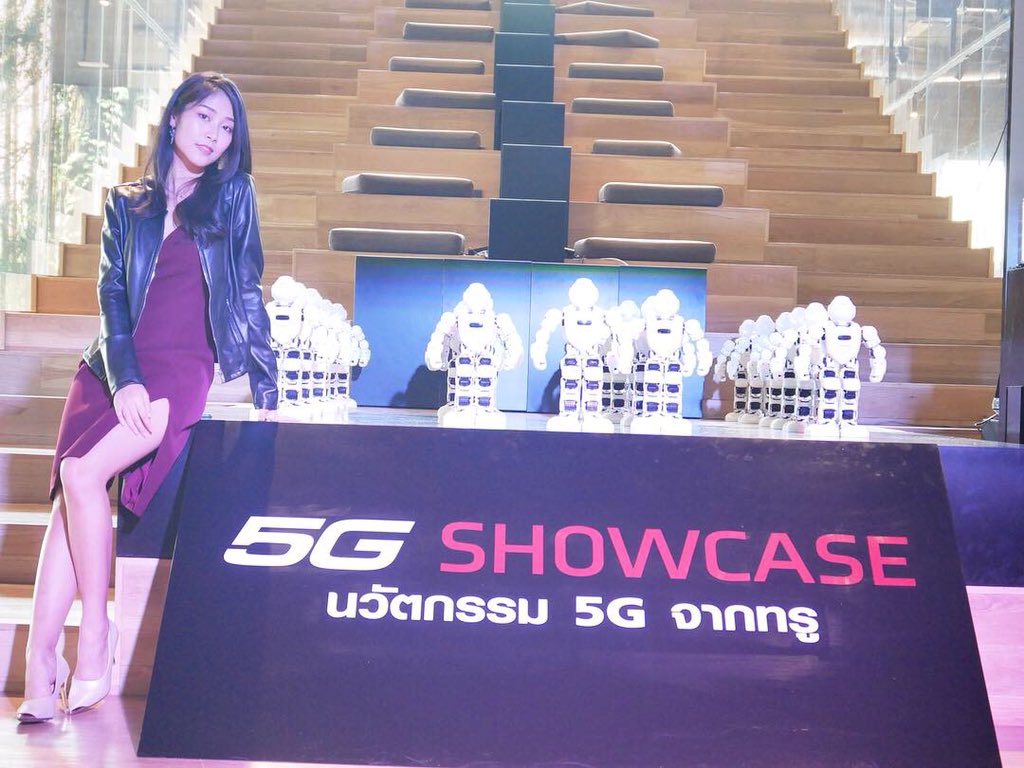 PloysaiAF12FC's tweet photo. งาน “True 5G Digital Thailand, The 1st Showcase powered by TrueMove H” @ ทรู แบรนดิ้ง ช้อป ไอคอนสยาม
#True5GDigitalThailand #True5GLeader #TrueTogether #5Gที่แท้ทรู #พลอยใส #ploysaiaf12 https://t.co/uXfXsDluel