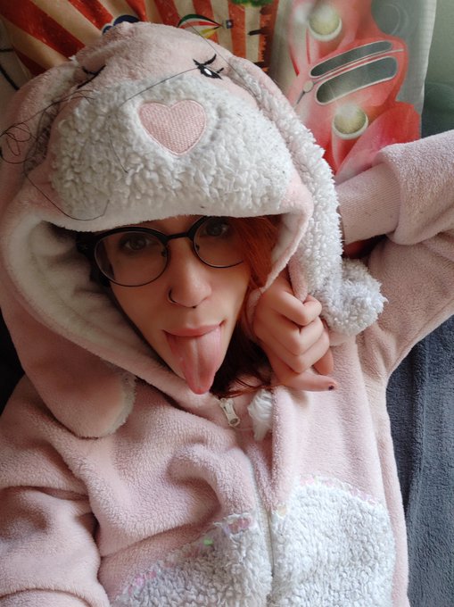 Conejo t la los buenos d&iacute;as 😋🐰 https://t.co/WnMX9o48UY<a href="/tag/inkedgirl"class="tags"><span>#inkedgirl</span></a><a href="/tag/haveaniceday"class="tags"><span>#haveaniceday</span></a><a href="/tag/showertime"class="tags"><span>#showertime</span></a><a href="/tag/nerdygi"class="tags"><span>#nerdygi</span></a>