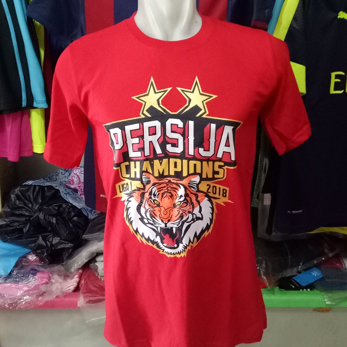 Tshirt persija juara champions liga 1 2018.

Store: Jln. H. Miran no 61a malaka pondok kelapa jakarta timur.
Contact person:
WA (081297779253)

#persija
#tshirtpersija
#tshirtpersijajuara
#tshirtpersijajuarachampions
#tshirtpersijachampions