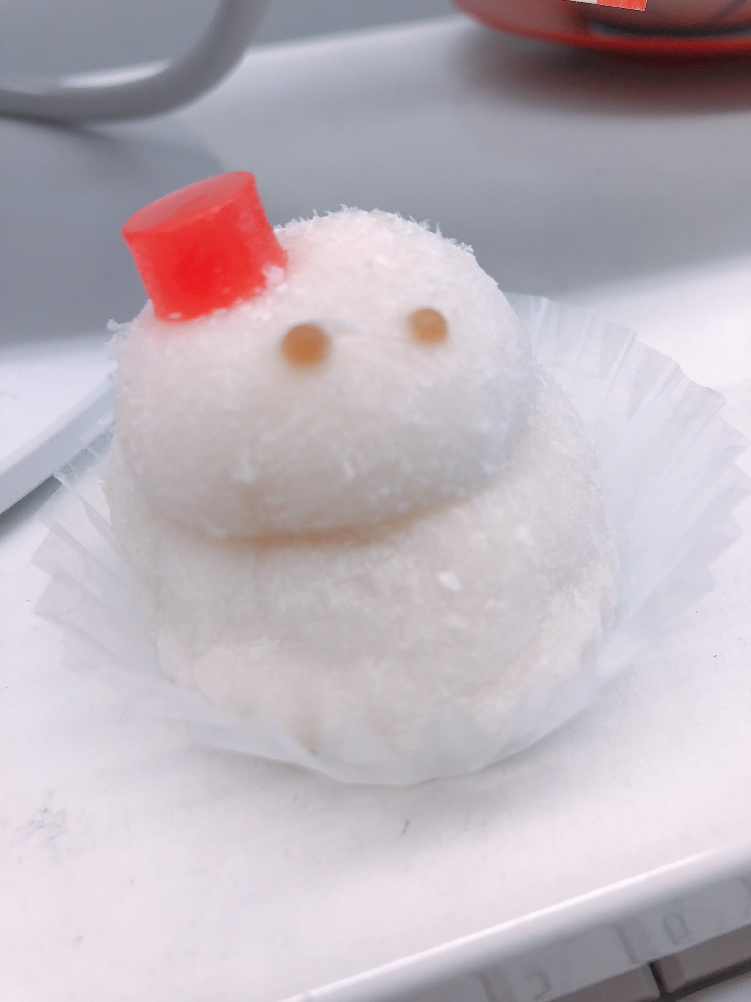 ট ইট র 神さん 職場で可愛いおやつ出た 雪だるまの和菓子 艸 うふふ 雪だるま 和菓子