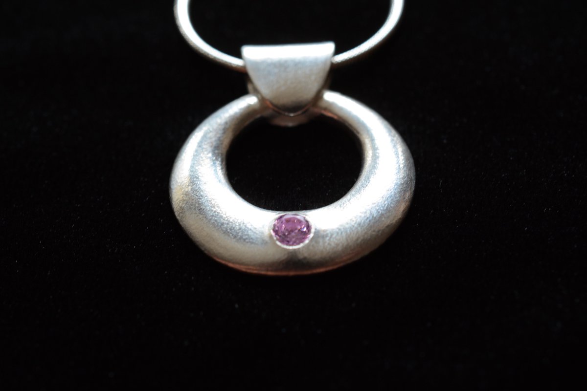 SilvaFush's tweet photo. This year I want to give my loved ones the gift of time.

So this is the final call for unique, handmade Christmas presents from SilvaFush Jewellery (Uk only). https://t.co/jCvKwUoIuI