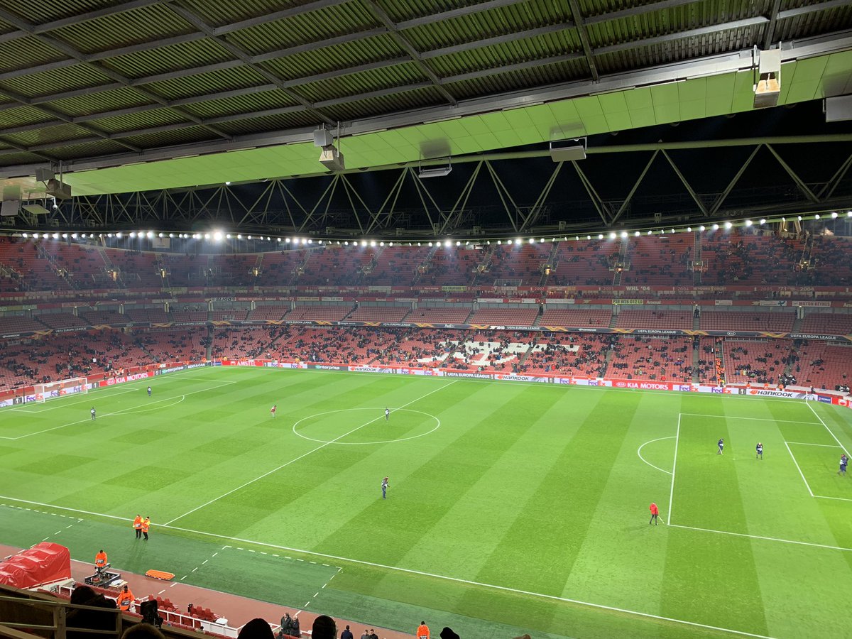 lauriepalacio's tweet photo. Went on a magical mystery tour of the Emirates last night. Eventually settled in Block 6 #ARSQAR https://t.co/aqJr05oXLA