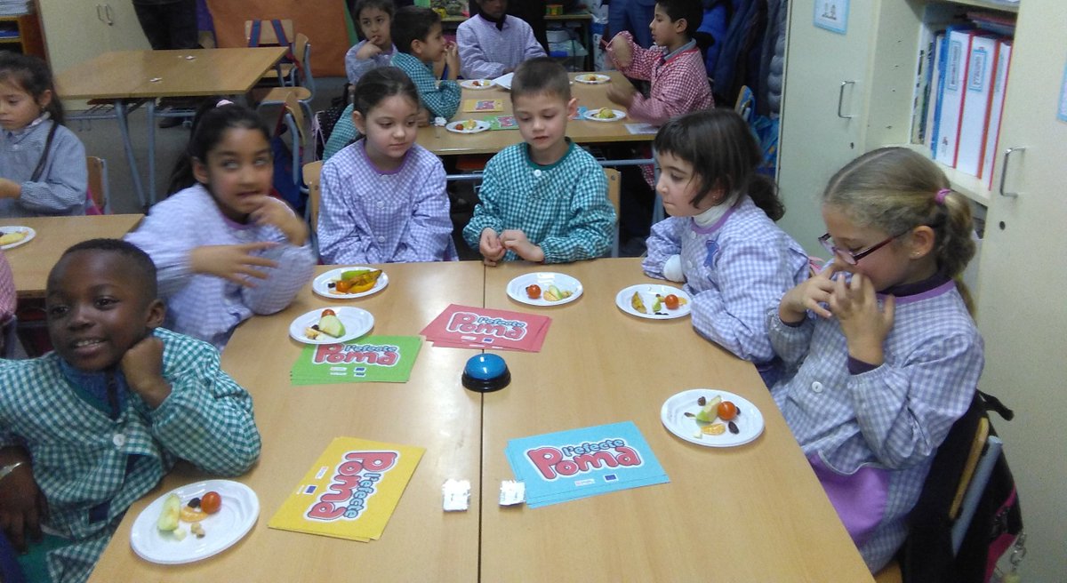 agriculturacat's tweet image. 🍎 Més de 1.350 nens/es de 32 #escoles catalanes han visitat explotacions agrícoles i ramaderes en el marc del Pla de Consum de #Fruita i #Llet a les escoles. Objectiu 👉reconnectar els infants amb el sector productiu i sensibilitzar de la importància d’una #alimentació saludable