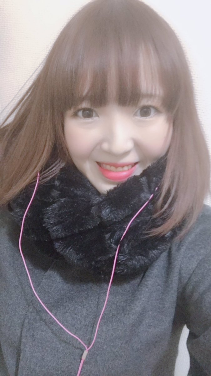 nihe_kakumei's tweet image. 鬼寒いね👹いまLINE MUSICでμ's入門編を聞いてるよ🙌💕ウチのグループにはラブライバーがいるしね💗

夢だけみてる様じゃつらいよ
恋人は君って言いたい
優しい目が　とまどってるイヤだよ

スノハレ💗今度だいたい20代でカバーします💃💕