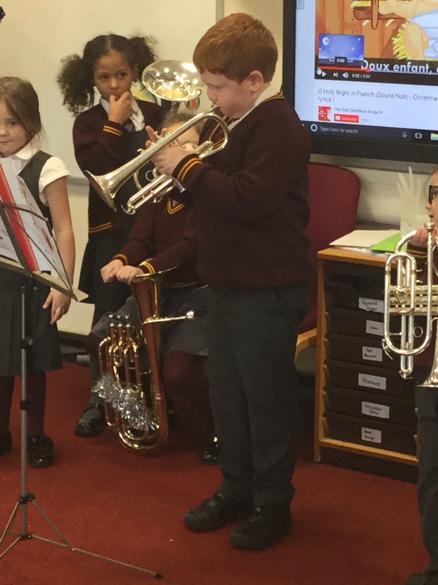 ssao_y2's tweet photo. Our brass players performing to the class WOW https://t.co/4DFPzNPprG