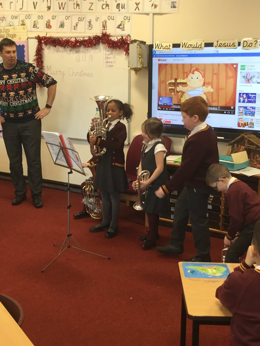 ssao_y2's tweet photo. Our brass players performing to the class WOW https://t.co/4DFPzNPprG