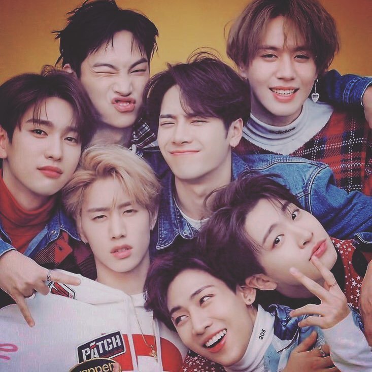 wwDef_zz's tweet photo. you guys so wonderful！     #MAMARedCarpet   #GOT7 https://t.co/kbudV0F4D4