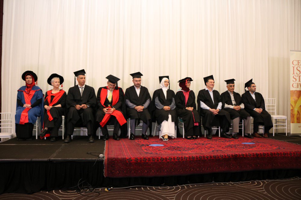 DrZuleyhaKeskin's tweet photo. More pics from the @CISAC_AU and @israaustralia graduation. 
#CSUgraduation @CharlesSturtUni https://t.co/p3EYa1QYXk