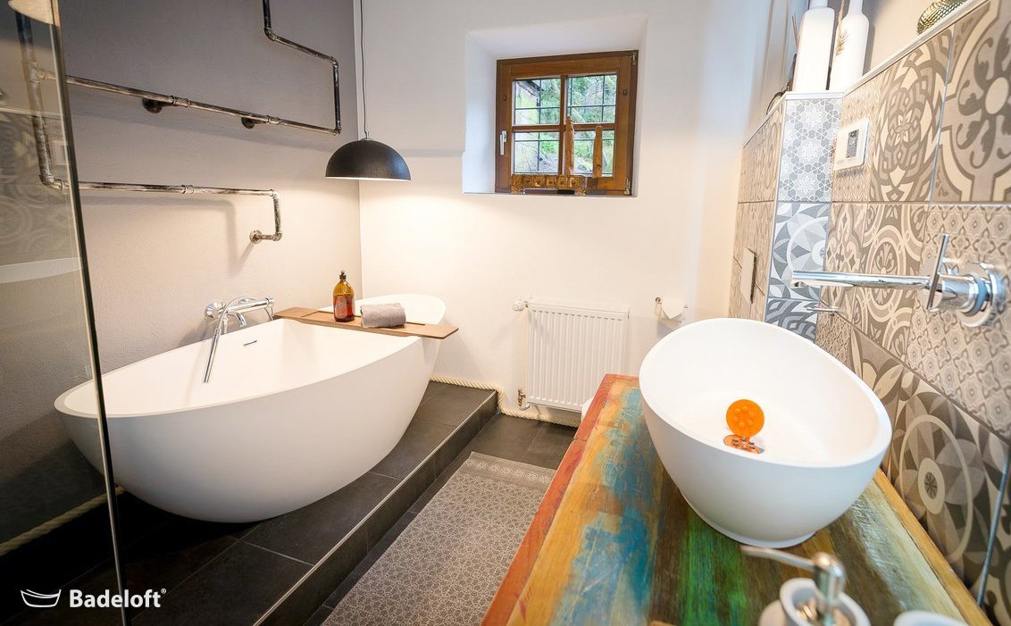 Badeloft's tweet photo. Eine Badewanne verwandelt jedes Bad in eine Wellness-Oase und verspricht einen garantierten Blickfang. #Badeloft #freistehende #badewanne #bathtub #freestanding #moderndesign https://t.co/bIghhG6nUt