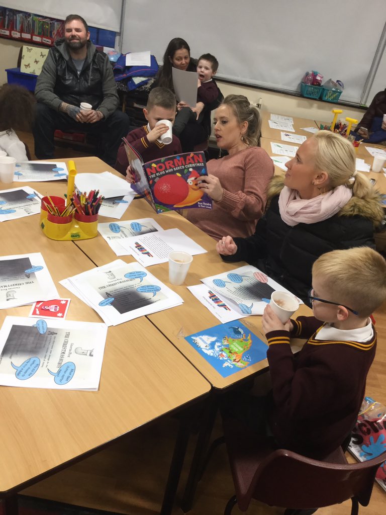 ssao_y2's tweet photo. Year 2 enjoyed a brilliant Christmas Reading Event last night. Thank you to those parents and children who made it! https://t.co/XAtBixP3FI