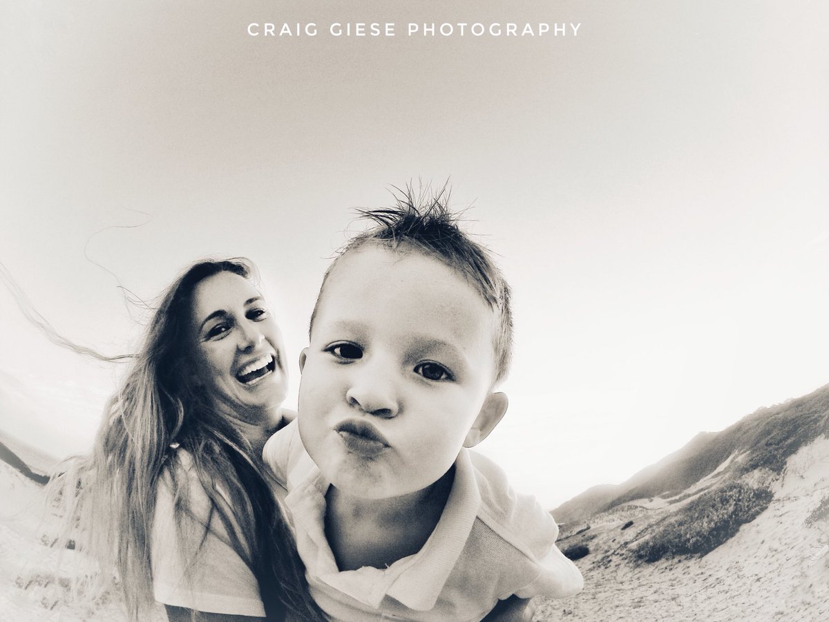 If I had to pick a favourite of <a href="/MarcelleKeet/">Marcelle</a> and Morgan from their photoshoot it would have to be this one. An incredible mother.

#FamilyPortraits #outdoors #smiles #kisses