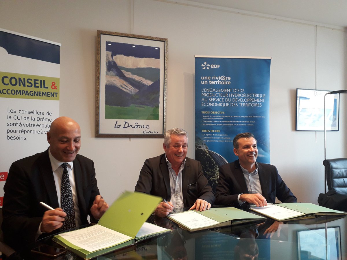 Biz_Dirigeants's tweet photo. Le développement économique territorial est au cœur du renouvellement de la convention signée par Alain Guibert @ccidrome, Denis Brunel @EDFTricastin et Manuel LENAS @EDF_IsereDrome.
Retrouvez nos partenaires sur le RIST 2019 - journée Énergie by EDF. https://t.co/brtBToNka9