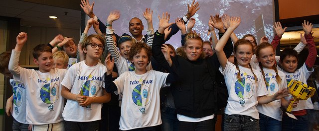 Morgen vindt de First #LEGO League regiofinale Stedendriehoek plaats bij <a href="/Saxion/">Hogeschool Saxion (inactief)</a> in #Deventer 🚀💫🌏  Welk team gaat naar huis met het ticket voor de grote Beneluxfinale?! 🥁🤞 
▶️ Meer info vind je op saxion.nl/fll   
#getready #smartworld #techniek #samenwerken #FLL