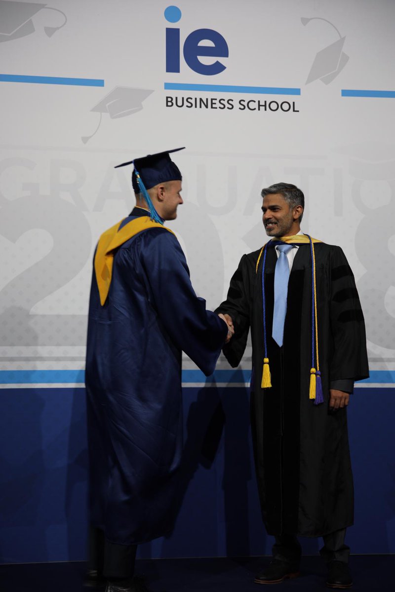 IEbusiness's tweet photo. Awarding of diplomas by #ieMIM Associate Dean @kir1, #ieIMBA Associate Dean @erik_schlie and Associate Dean for Part Time Programs @erik_schlie. Congratulations to all our graduates! #IEGraduation https://t.co/eCxQupDk9j