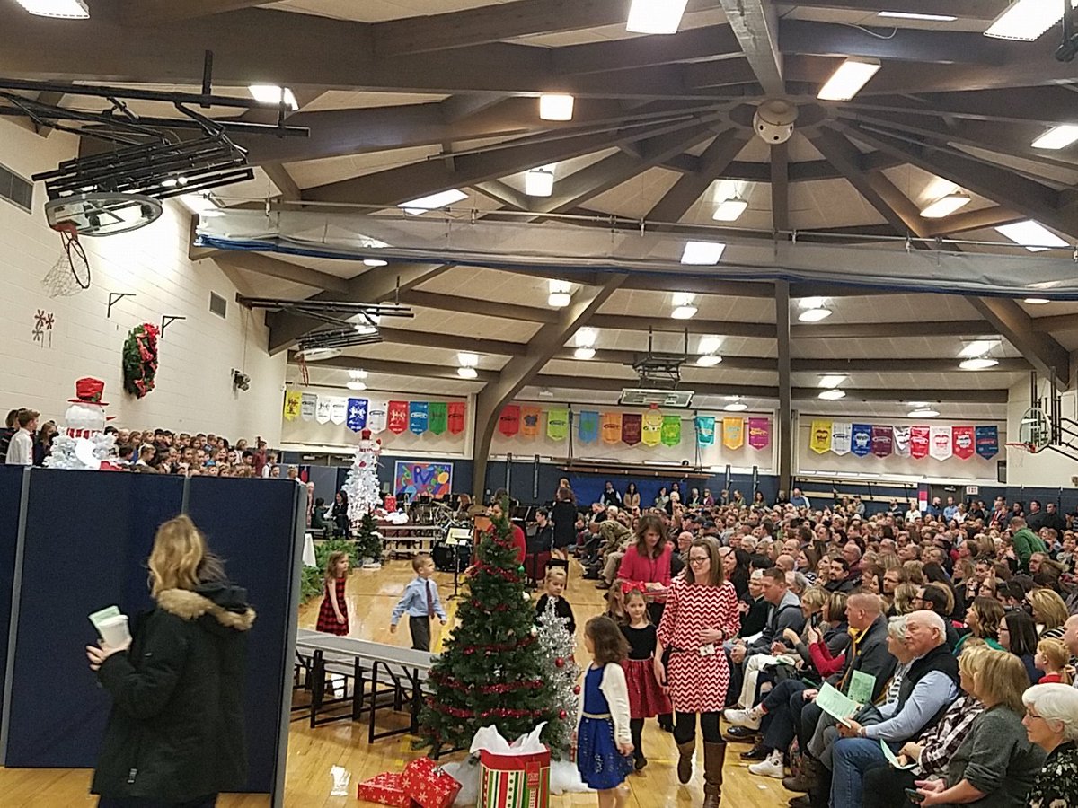 Winter Program off to a good start. Great attendance at the AM performance! <a href="/MrsCibula/">Maria Cibula</a> <a href="/PleasantViewPTA/">PleasantViewPTA</a>