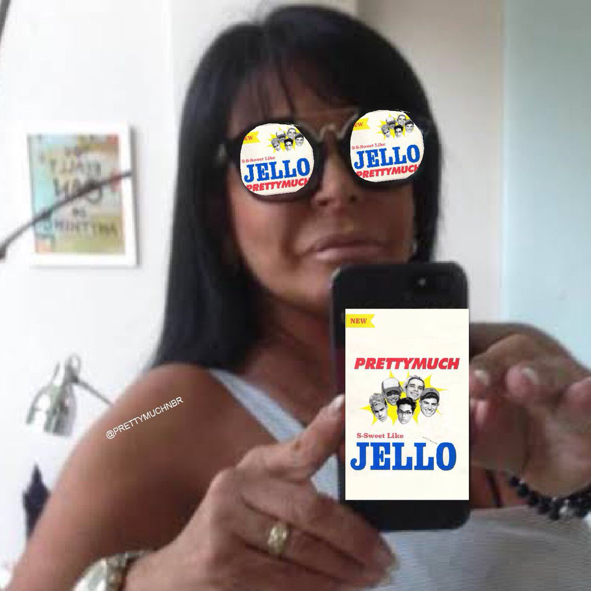 JelloSquads's tweet photo. Eu quero o mv de jello agora na minha mesa!!
#JelloIsOutNow https://t.co/0PTIv1uSod