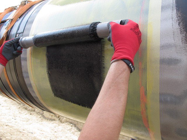 CSNRIComposites's tweet image. Clock Spring composite solution seals a crack on a bend section in a gas transmission line.  The crack had penetrated 80% of the wall thickness and posed a significant safety threat.

bit.ly/2SKVXYb

#ClockSpringInc #DiamondWrap #innovation #composites #piperepair