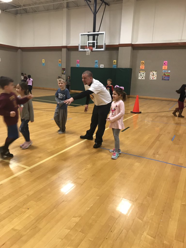 GreenPE21's tweet photo. 1st graders playing tag with the Watchdog dad https://t.co/vouzTSGxuJ