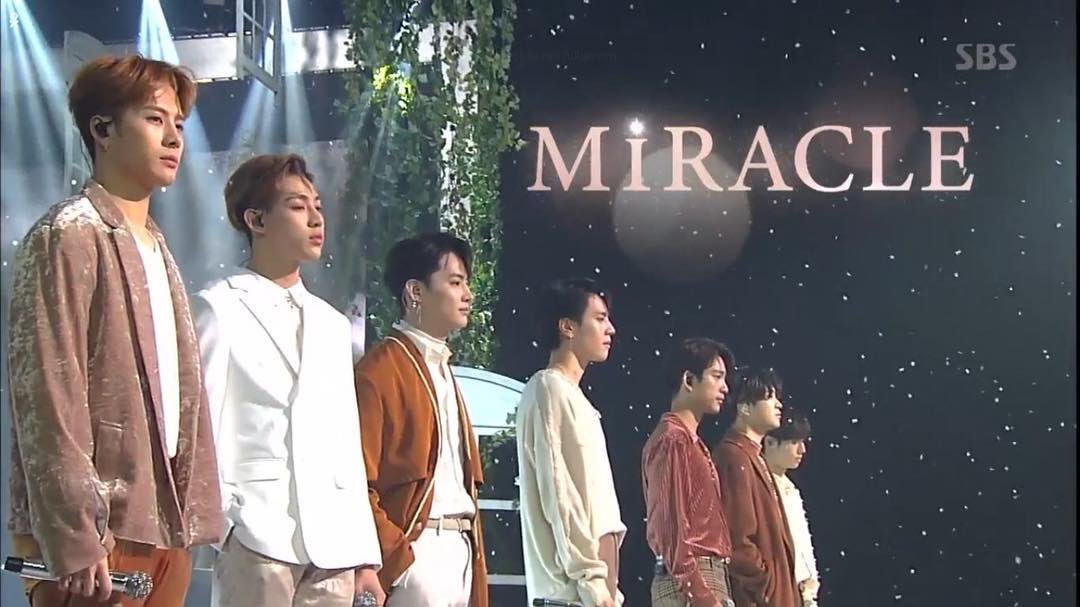 UnJAgase's tweet photo. #ThankYouGOT7
Your are the best love your forever 🌴🐰👑🍑🌙🌼🍍🐤 https://t.co/Rn94Mjc78y