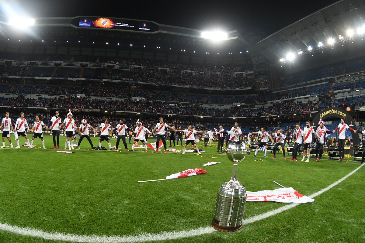 RiverPlate's tweet photo. @realmadrid ¡Un estadio con historia! 🏆😉 https://t.co/D8hSLBa6RB