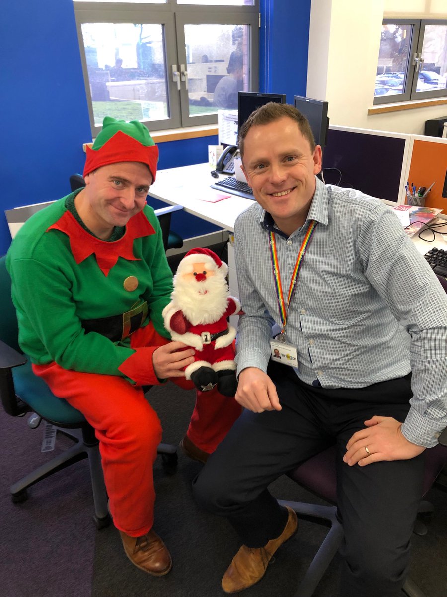 MyYarlington's tweet photo. Santa reunited with the naughty elves! https://t.co/seULpfWieE