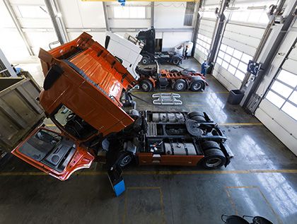 ¿Tienes un camión y tienes dudas sobre cuándo hay que pasar la ITV, cuánto cuesta o dónde se pide cita? Respondemos a todas estas preguntas en nuestro artículo del blog ➡ buff.ly/2CdeDdE #ITV #ITVcamion #camion #camiones