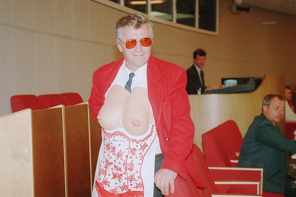 Дагагч олонтой болоход нөлөөлөх л эд бна кк.