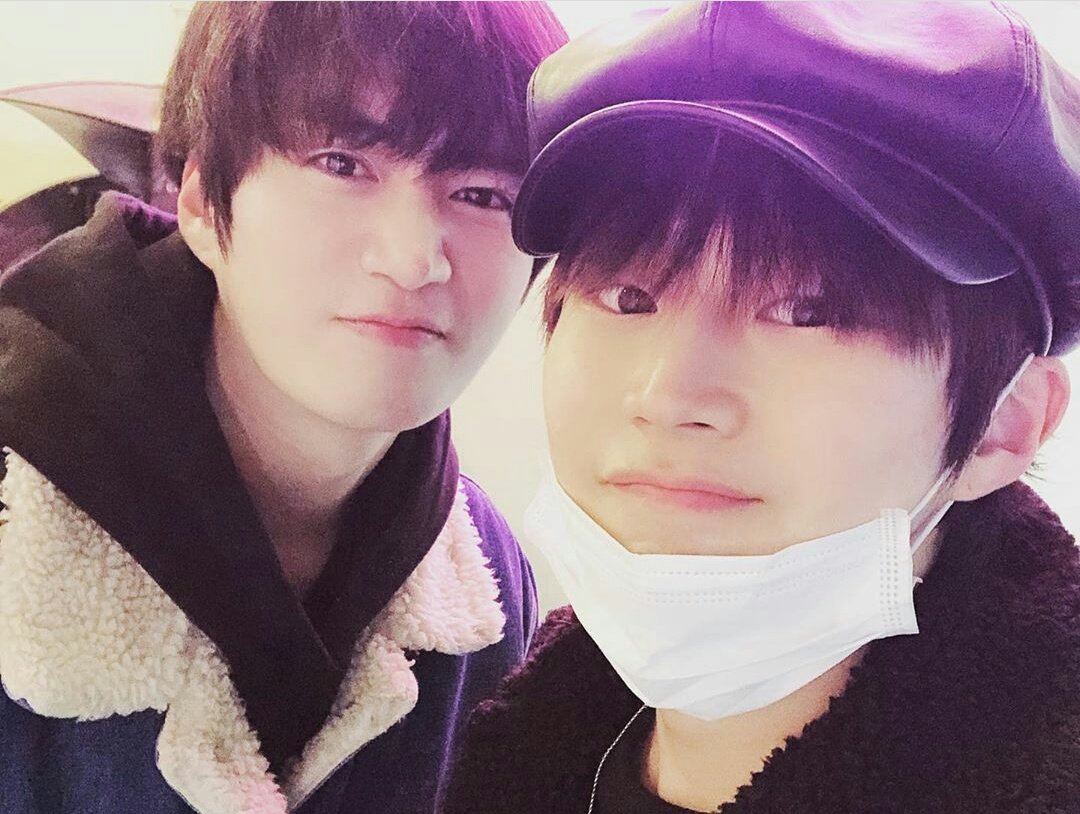 LookPacl's tweet photo. คิดถึงงงงงงง
ดูสายตาพี่มองน้องสิ >////<
คิดเอง เขินเอง งื้อออออออ 😍❤
#DAECO #DAEWON #MARCO #UNB #HBY
#대원 #박대원 #마르코 #이형근 #유앤비 https://t.co/Y969xHLXl8