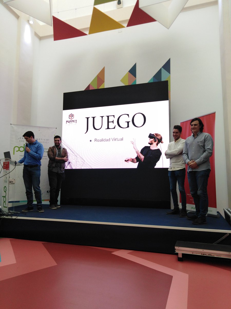 Cat_videojuegos's tweet photo. Cerramos esta increíble sesión final de la IV edición del @VideojuegosUMA con la presentación de un TFM realizado con #realidadvirtual ¡Enhorabuena a todos los alumnos y gracias! 🙌#Motivacion #Videojuegoscatuma  @PoloDigitalMLG @InfoUMA https://t.co/2H0RZkAoEs