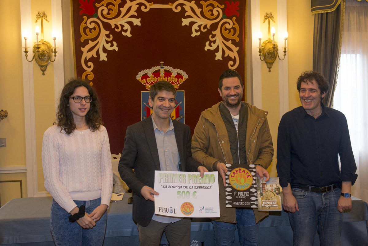 FerrolOficial's tweet photo. DOBRE PREMIO PARA LA BODEGA DE LA ESTRELLA NO @tapeateferrol MELLOR TAPA PARA O XURADO E PARA O PÚBLICO
Premios a @FuentesRial, cafetería Vanessa dCatabois, e TabernaKanalla d Ultramar polos bocados deliciosos 
@Jorge_Suarez_F @susobaster @marvisitFerrol 
https://t.co/jje2gdMALM https://t.co/tDKIFfWPs1