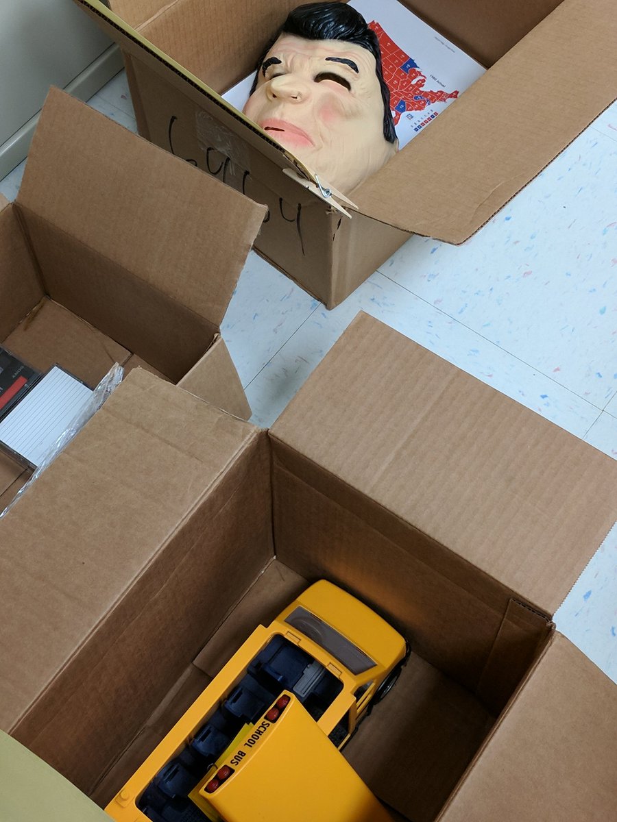 kinghistorycchs's tweet image. One final hoorah before Christmas break! Guess what new lesson I have coming for my Ss!?? Be here Tuesday or be ⏹️! #historyisfun #looknotextbook #BreakOut @jedikermit @mrmatera @jmattmiller @delia_decourcy #IgniteCCS🔥